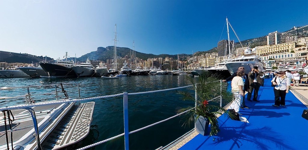 Monaco Yacht Show floating pontoons © SW